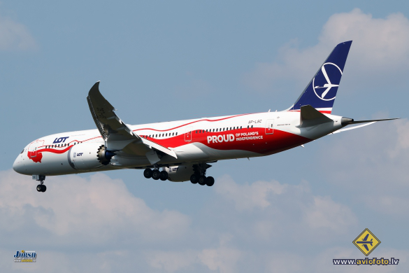 Boeing 787-9 Dreamliner