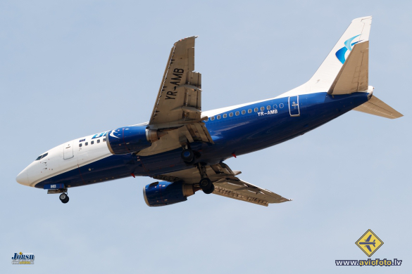 Boeing 737-530