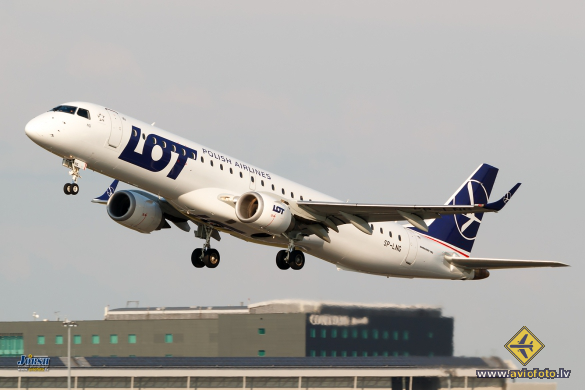 Embraer 195LR (ERJ-190-200LR)