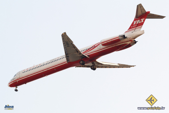 McDonnell Douglas MD-82 (DC-9-82)
