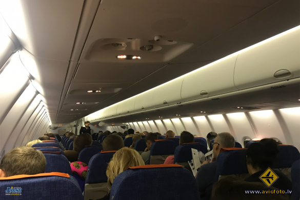 Sukhoi SSJ-100-95B Superjet 100 (RRJ-95B)