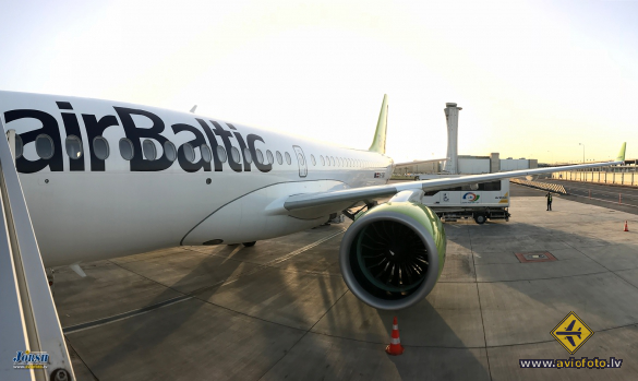Bombardier CSeries CS300 (BD-500-1A11)