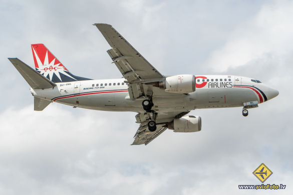 Boeing 737-566