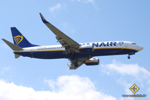 Boeing 737-8AS