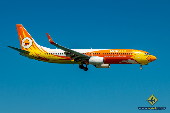 Boeing 737-88L