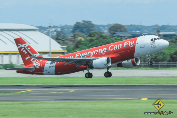 Airbus A320-216