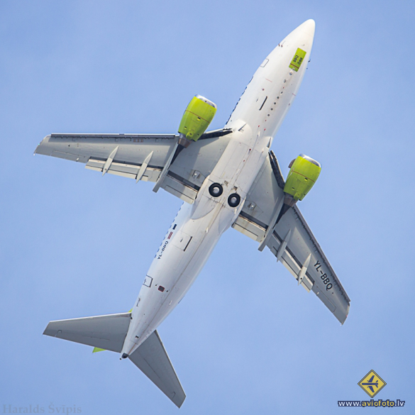 Boeing 737-522