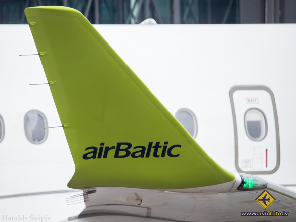 Bombardier CSeries CS300 (BD-500-1A11)