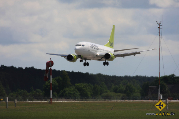 Boeing 737-53S