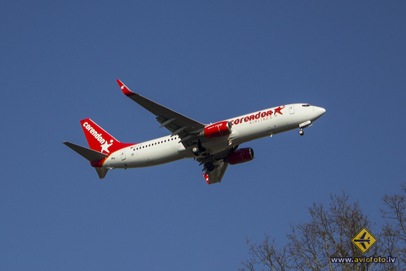 Boeing 737-8HC