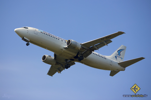 Boeing 737-405
