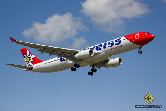 Airbus A330-343