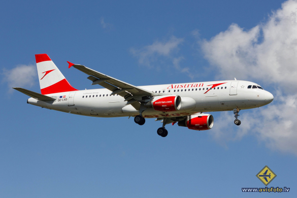 Airbus A320-216