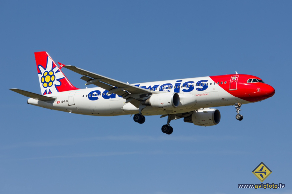Airbus A320-214