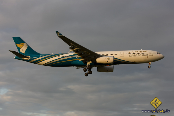 Airbus A330-343