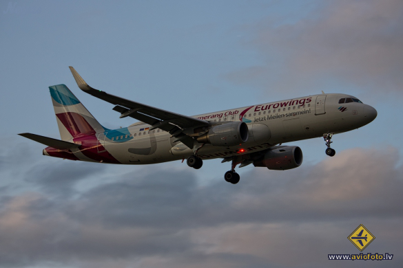 Airbus A320-214