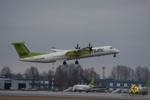 Bombardier DHC-8-402 Q400