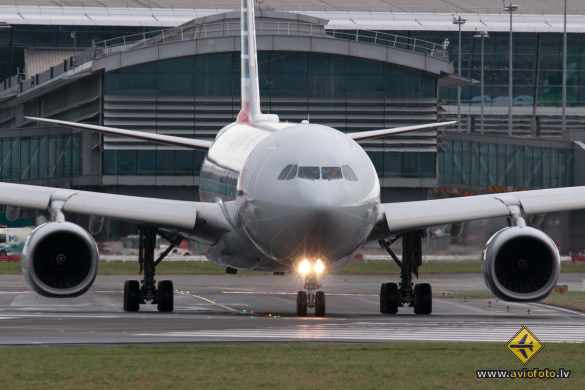 Airbus A330-243
