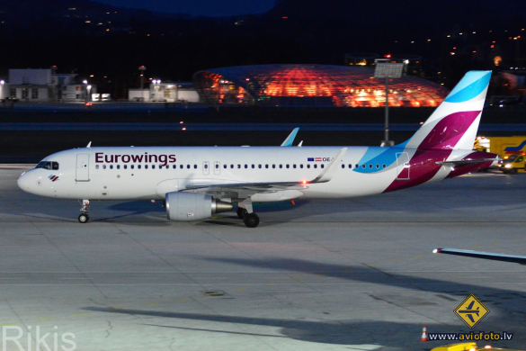 Airbus A320-214
