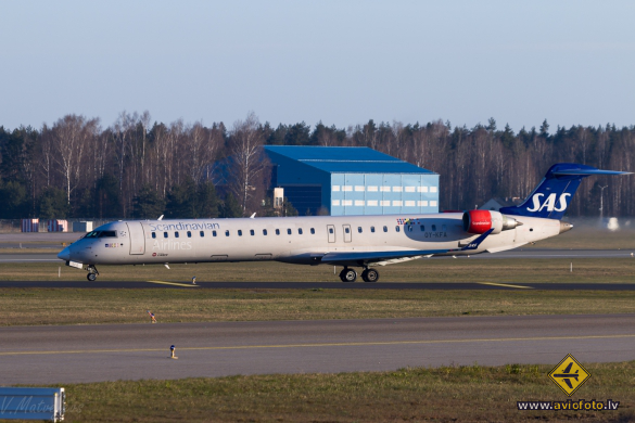 Bombardier CRJ-900ER NG (CL-600-2D24)