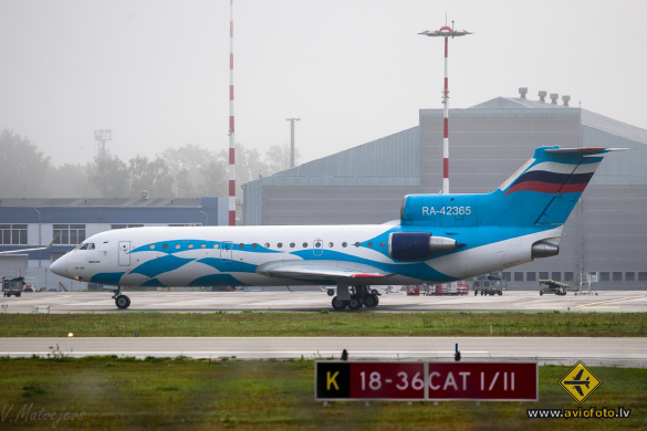 Yakovlev Yak-42D