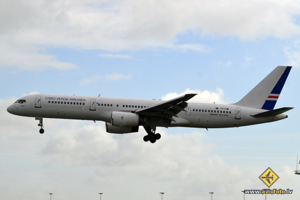 Boeing 757-27B