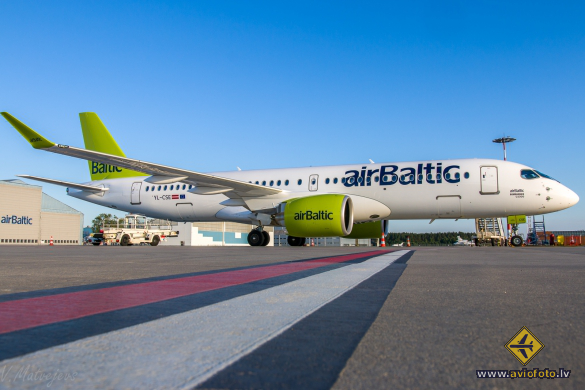 Bombardier CSeries CS300 (BD-500-1A11)