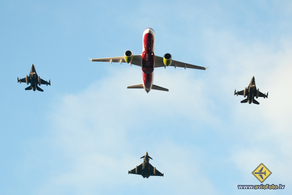 Airbus A220-300