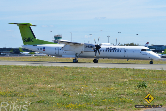 Bombardier DHC-8-402 Q400