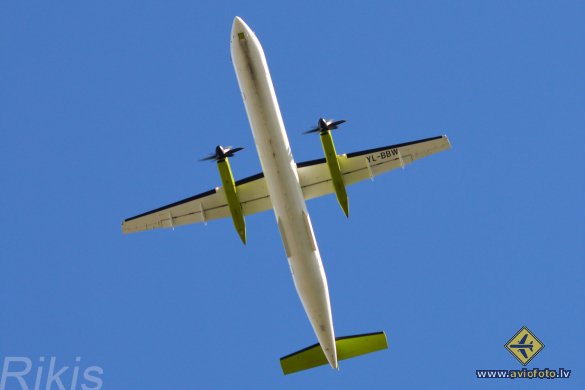 Bombardier DHC-8-402 Q400
