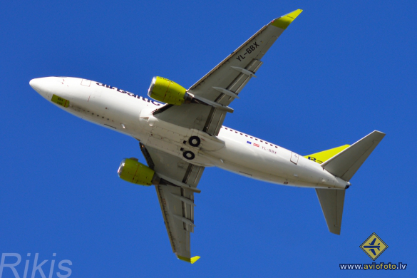 Boeing 737-36Q