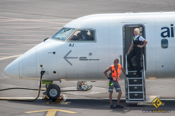 Bombardier DHC-8-402 Q400