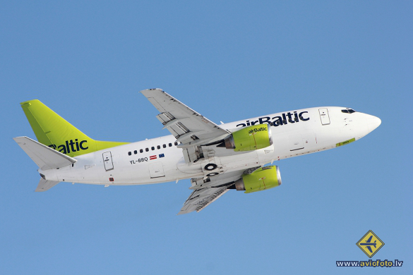 Boeing 737-522
