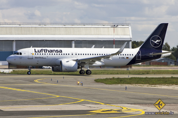 Airbus A320-271N