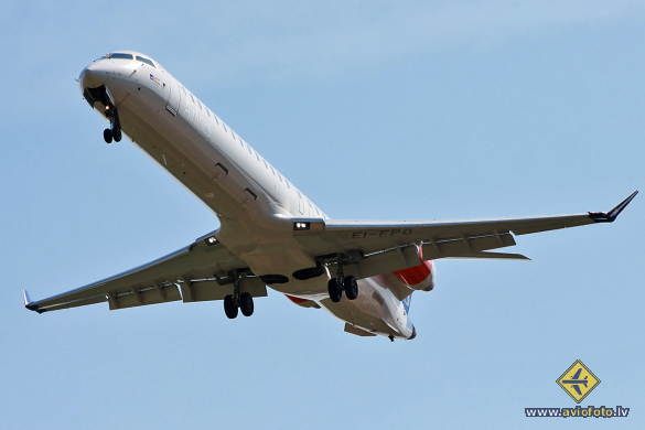 Bombardier CRJ-900 (CL-600-2D24)