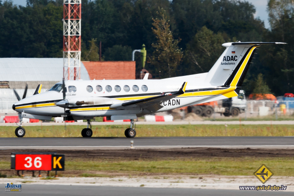 Beech Super King Air 350 (B300)