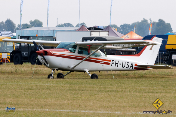 Cessna 172P Skyhawk II