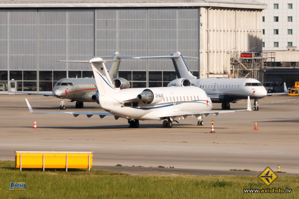 Bombardier Challenger 850 (CRJ-200SE/CL-600-2B19)