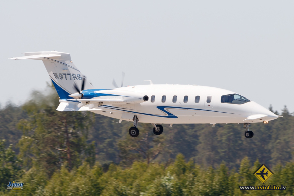 Piaggio P-180 Avanti