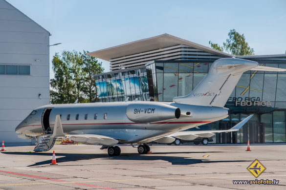 Bombardier Challenger 350 (BD-100-1A10)