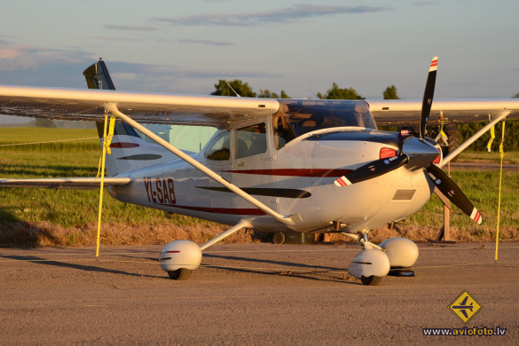 Cessna 182T Skylane