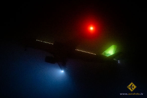 Airbus A220-300