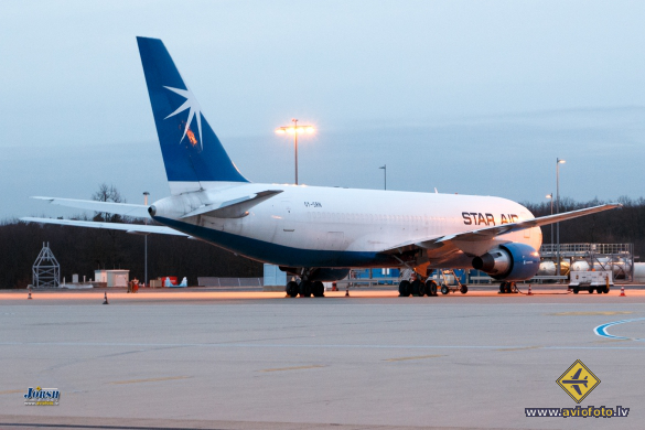 Boeing 767-219/ER(BDSF)