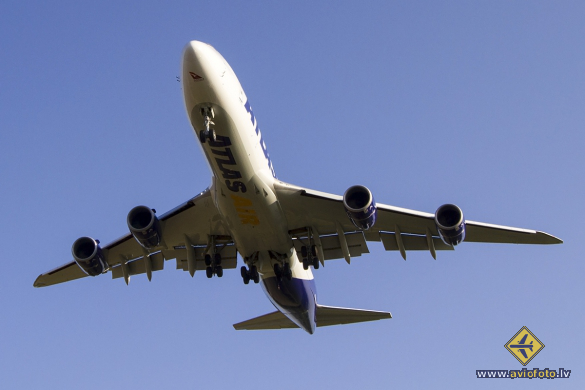 Boeing 747-87UF/SCD