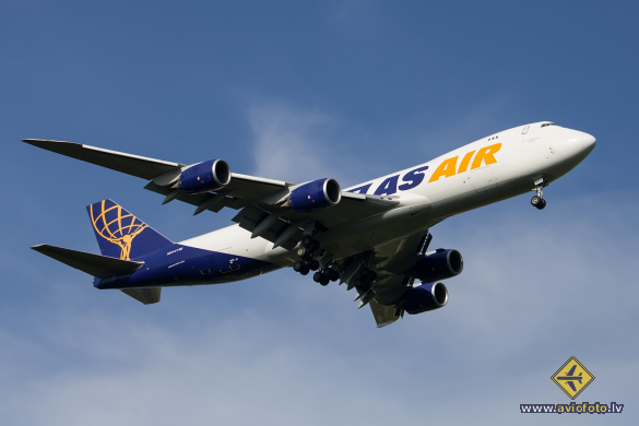 Boeing 747-87UF/SCD