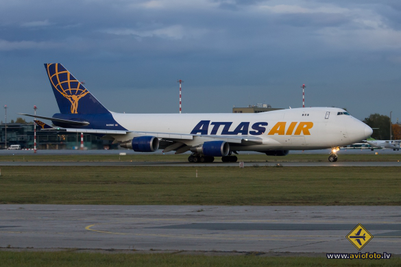 Boeing 747-47UF/SCD