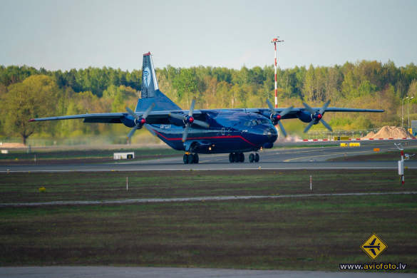 Antonov An-12BK