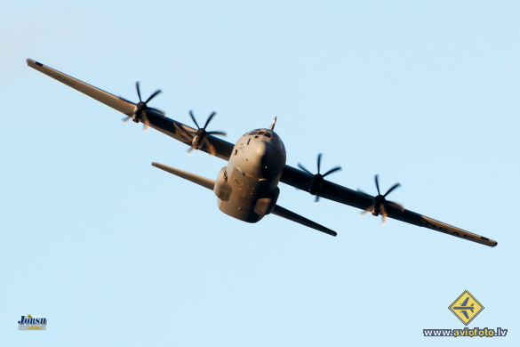 Lockheed Martin C-130J-30 Hercules (L-382)