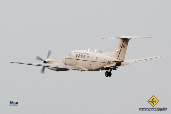Beech C-12V Huron (B200C)