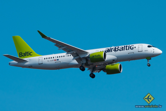Airbus A220-300